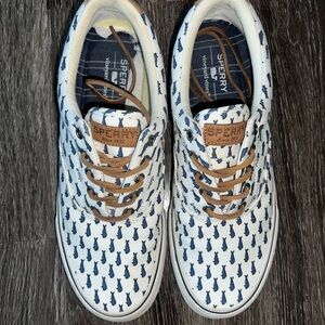 Vineyard Vines Sperrys